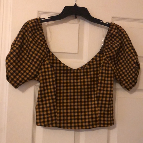 Crop Top - Picture 1 of 5